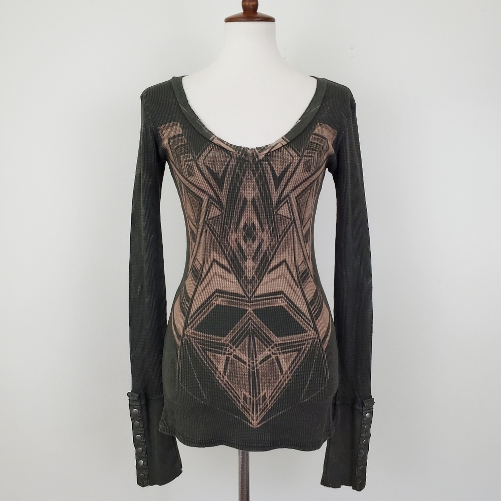 Idylle Snap Button Cuff Thermal Top Damsel